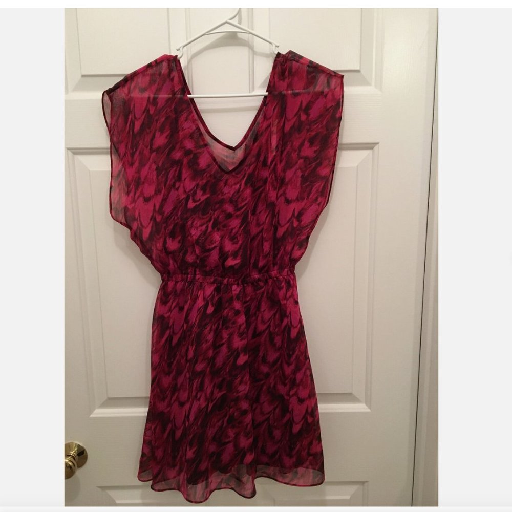 NWT Express Women's Purple Black Pink Wave Pattern Sleeveless Dress Small